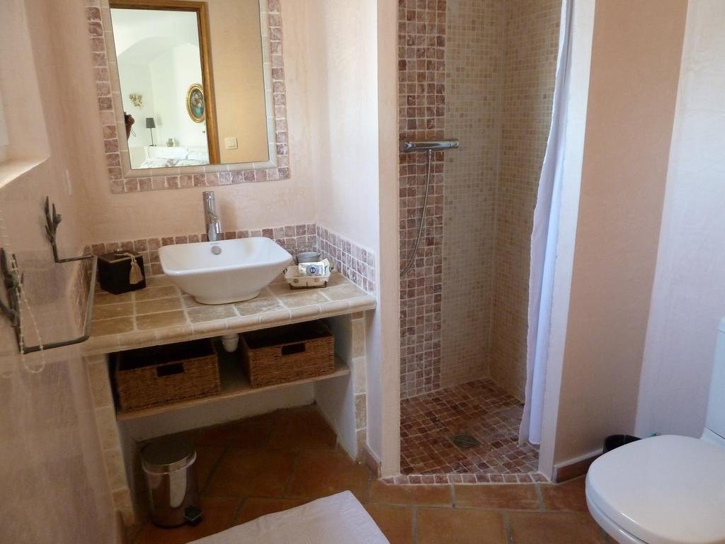 Bed and Breakfast Mas De L'Olivette Cotignac Zimmer foto
