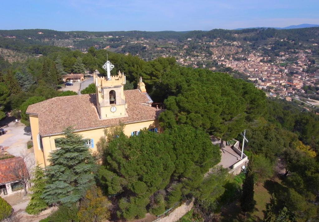 Bed and Breakfast Mas De L'Olivette Cotignac Exterior foto